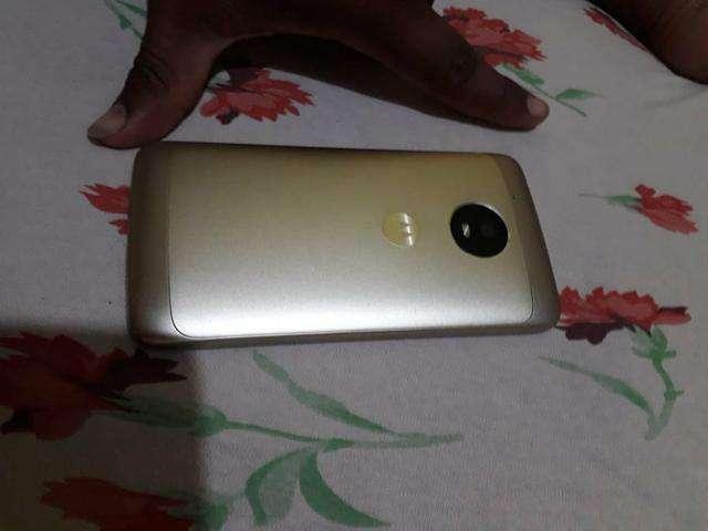 Moto G5