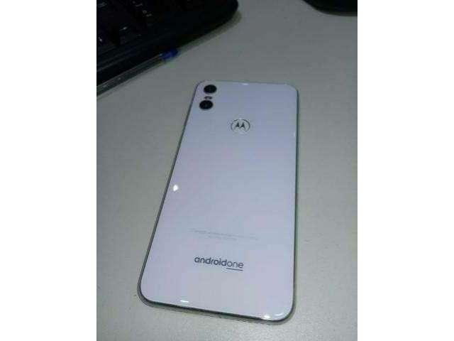 Moto One