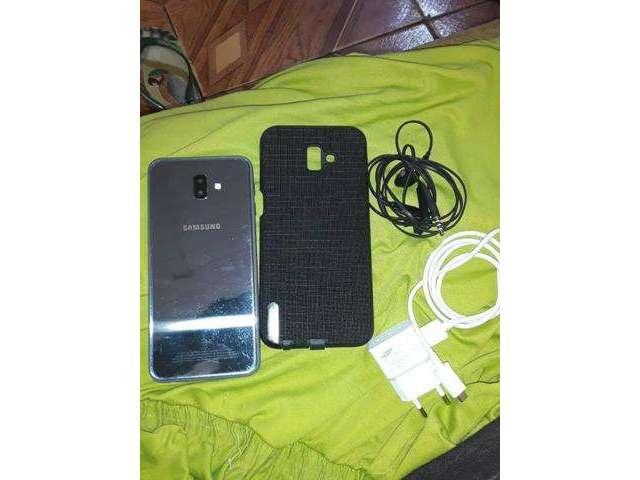 Vendo ou troco Samsung j6 + completo