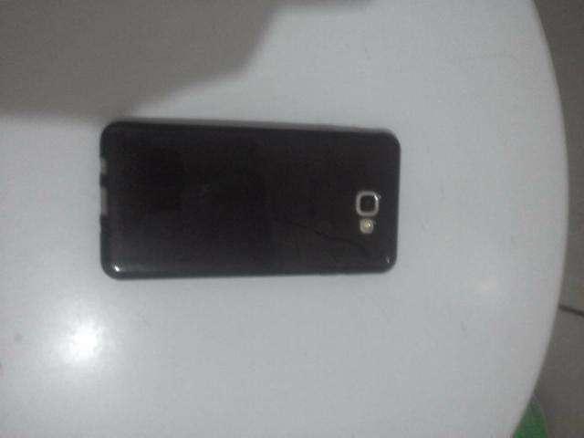 J7 funcionando perfeitamente sem nenhum detalhes