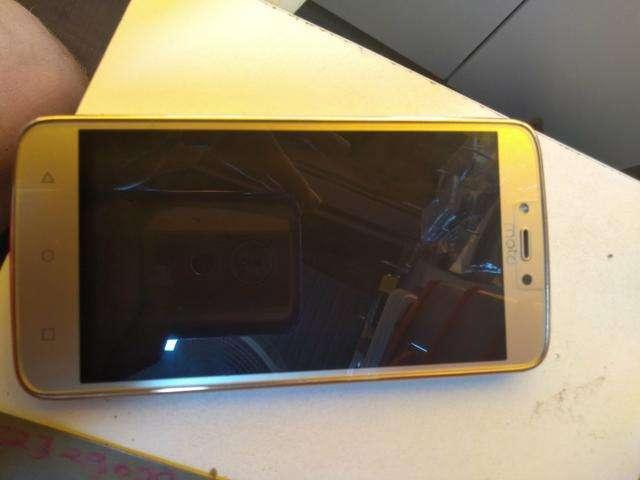Vendo um moto c plus
