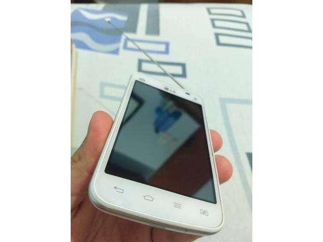 SMARTPHONE 3 CHIP LG E470f