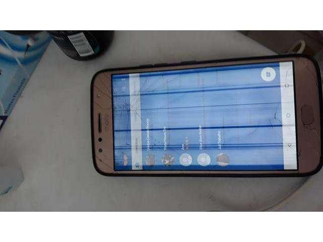 Vendo esse celular moto g 5s plus