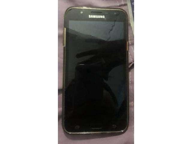 Celular j7