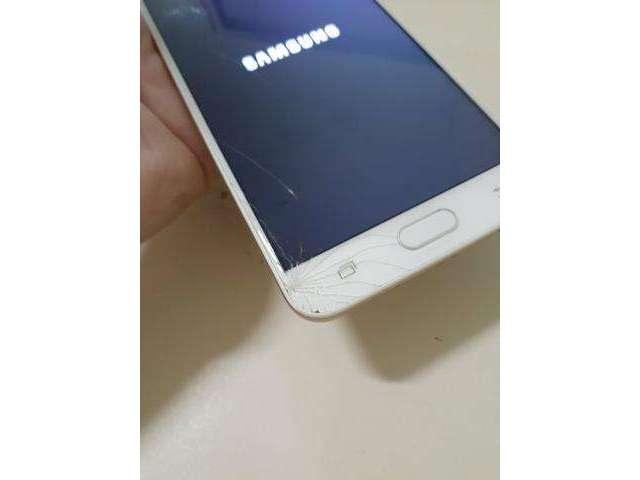 Samsung Galaxy J7 Prime