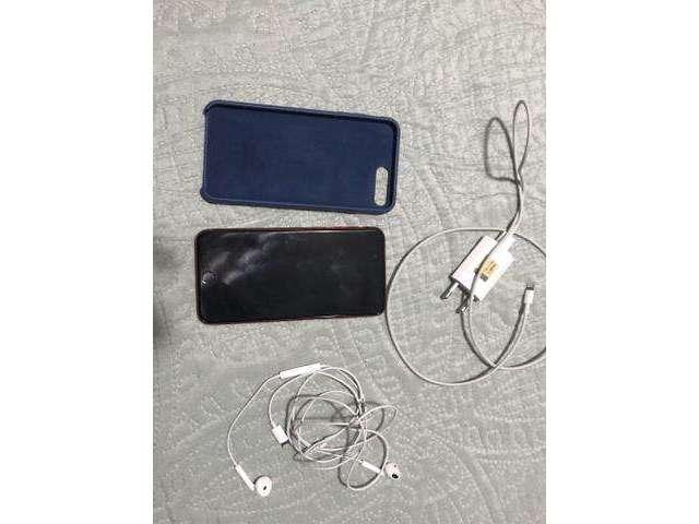 Vendo iPhone 8 Plus 64Gb Red