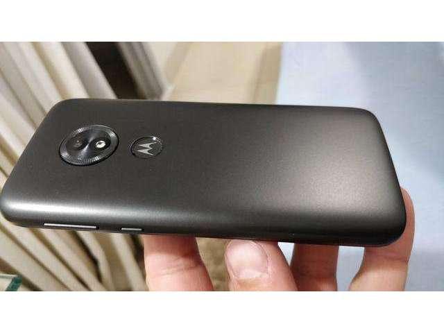 Smartphone Moto e5 play
