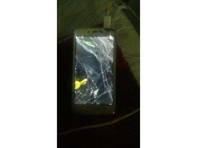 Moto E4 QUEBRADO