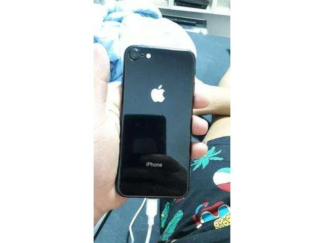 Vende se iphone 7