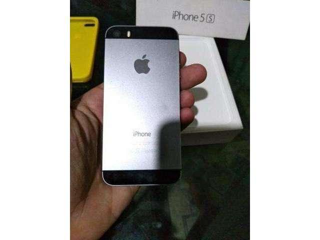 IPhone 5s vendo ou troco