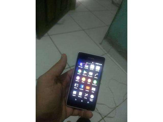 Celular Xperia E1
