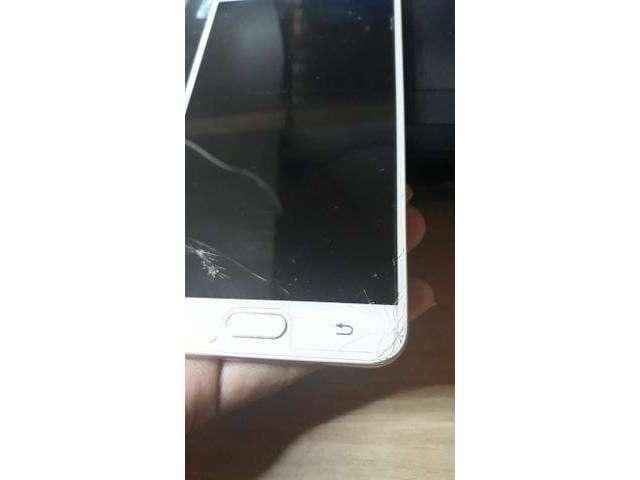 Vendo Samsung Galaxy J7 R$ 550,00