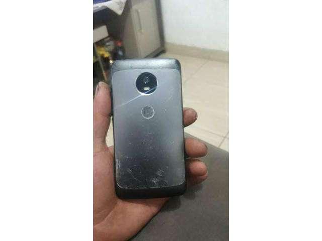 Moto G5