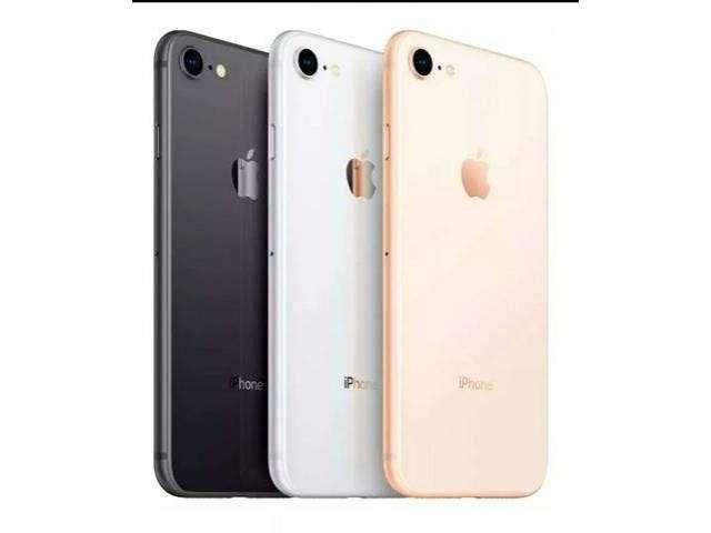 IPhone 8 Preto e Dourado, 64GB, Novo, 1 Ano de Garantia