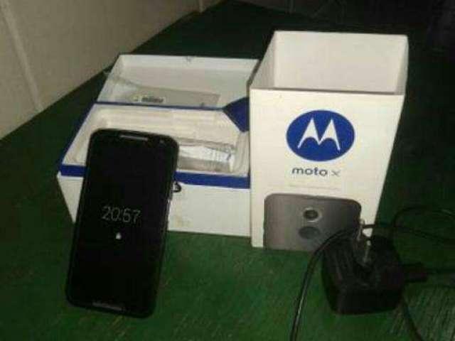 Moto X 2