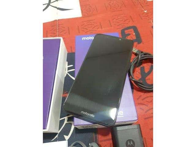 Motorola moto One ,preto ,64 GB ,ram 4gb ,tela de 5.9 c 11 meses de garantia e c NF