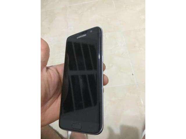 Samsung J8