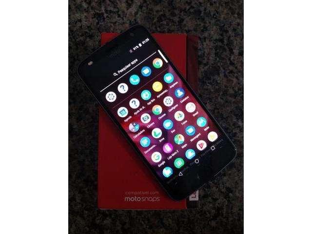 Moto z2 play