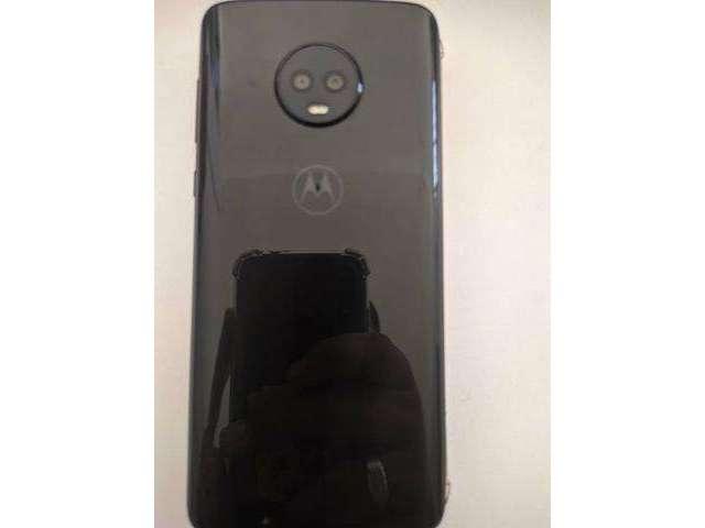 Celular moto g6 64 GB novinho