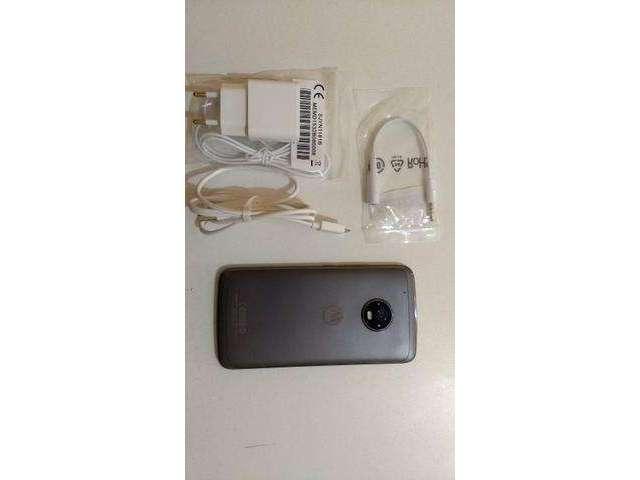 Moto G5 plus