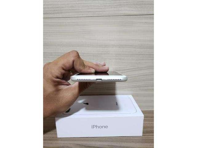IPhone 8 Plus 64Gb Silver (4 meses de uso)