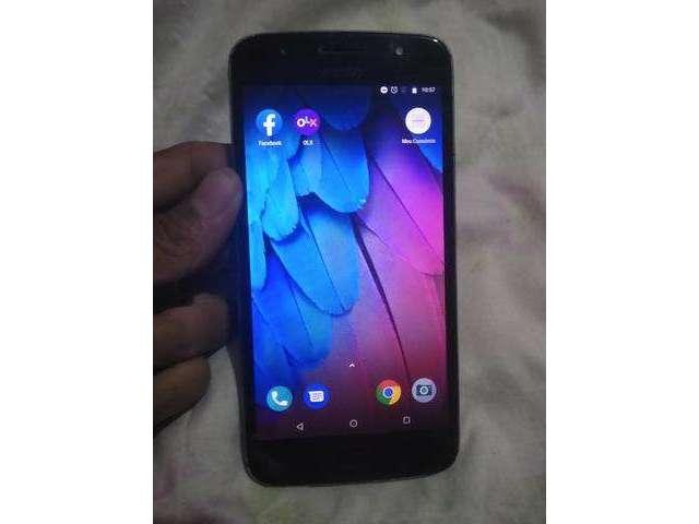 Vendo` moto g5s 32 GB de memÃ³ria 2 GB de memÃ³ria carregador