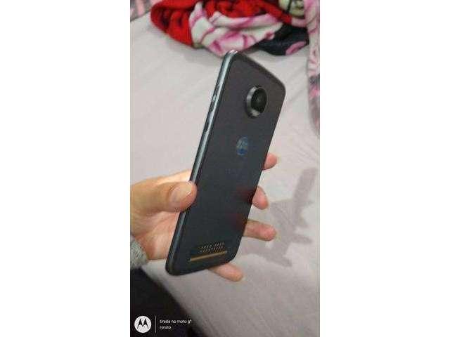 Moto z2 Play