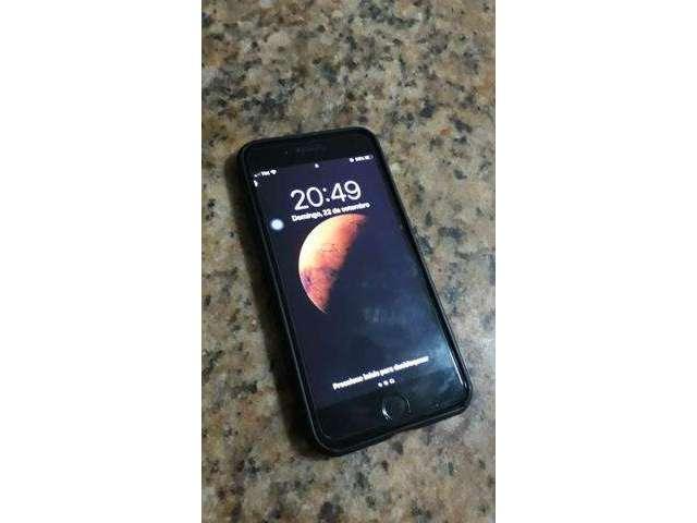IPhone 8 Plus. 64 GB.