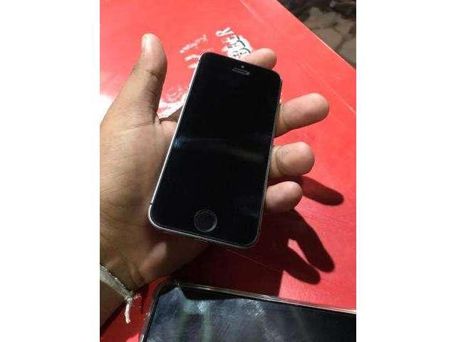 Troco iPhone se 32 gigas