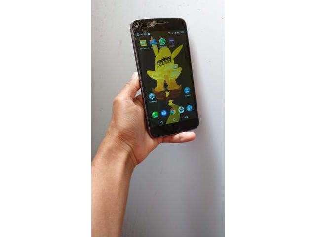 Moto e4 Plus 16 Leia