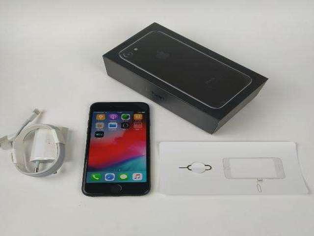 Iphone 7 32GB Preto! Semi novo