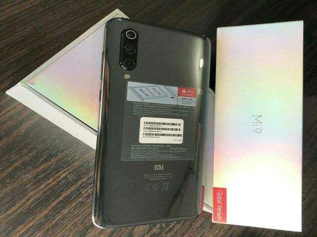 Xiaomi Mi 9 Preto 64gb 6gb RAM ImpressÃ£o Digital na tela (Loja fÃ­sica)