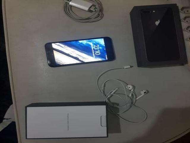 IPhone 8 Plus 64 GB