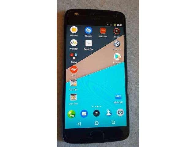 Moto Z2 Play