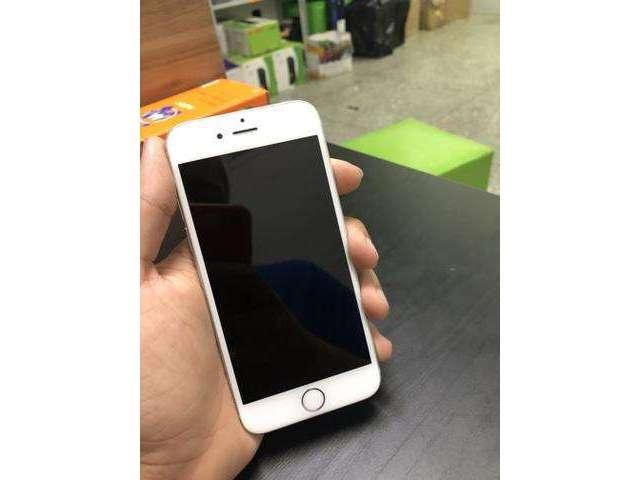 IPhone 6s prata 16gb com garantia!!!!