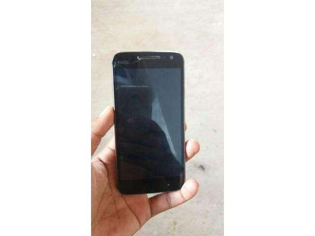 Vendo pra hj moto g4 play 200$