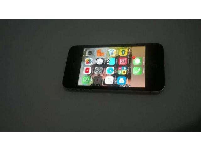 IPhone 4S praticamente novo com caixa e nota fiscal.