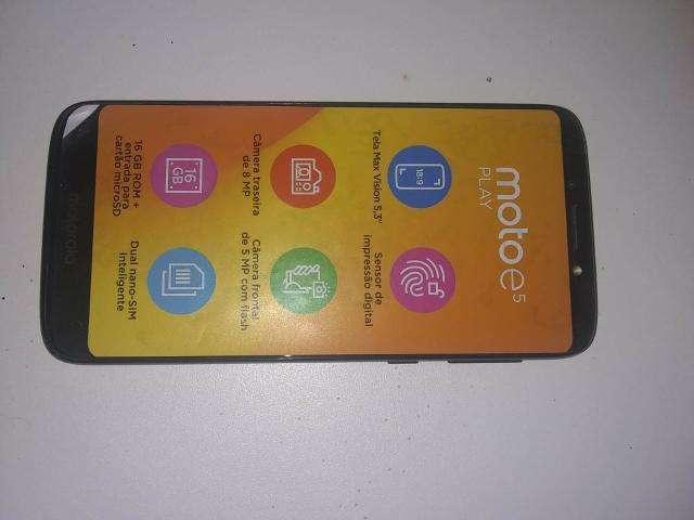 Moto e5play